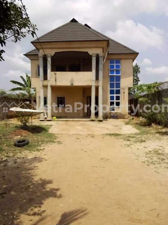  4 bedroom duplex, downstairs, parlour, kitchen, visitor's room and parking store  4 bedroom House for Sale Owerri Imo Vetra  Property
