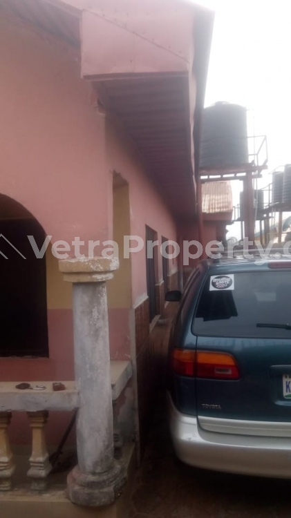  4 Bedroom Bungalow all Ensuite located in a Good Area  4 bedroom House for Sale Owerri Imo Vetra  Property