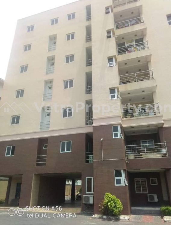  Serviced Well Maintained Furnished 3 Bedroom Flat(4th Floor) + Swimming pool for Rent on Admiralty Road, Lekki Phase 1 @ N3.5Million/annum  3 bedroom Flat for Rent Lekki Lagos Vetra  Property