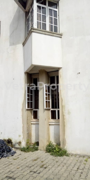 Image 1 Title