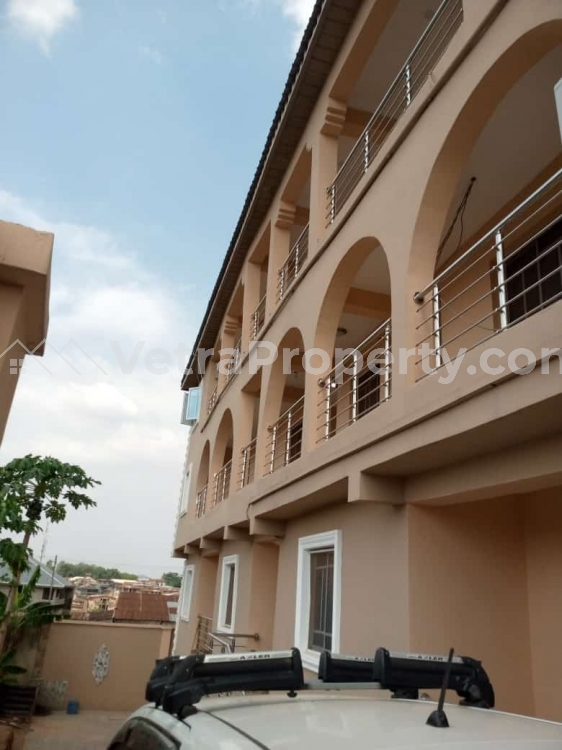  Newly built 3Bedrooms flat at owode Academy Off Lagos Ibadan Expressway Ibadan.  3 bedroom House for Rent Ibadan Oyo Vetra  Property