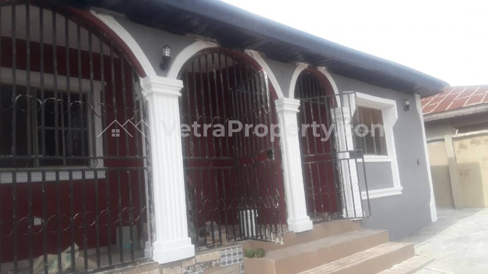  Newly Built 3Bedrooms flat at Alafia Estate NNpc Area Apata Ibadan.  3 bedroom House for Rent Ibadan Oyo Vetra  Property