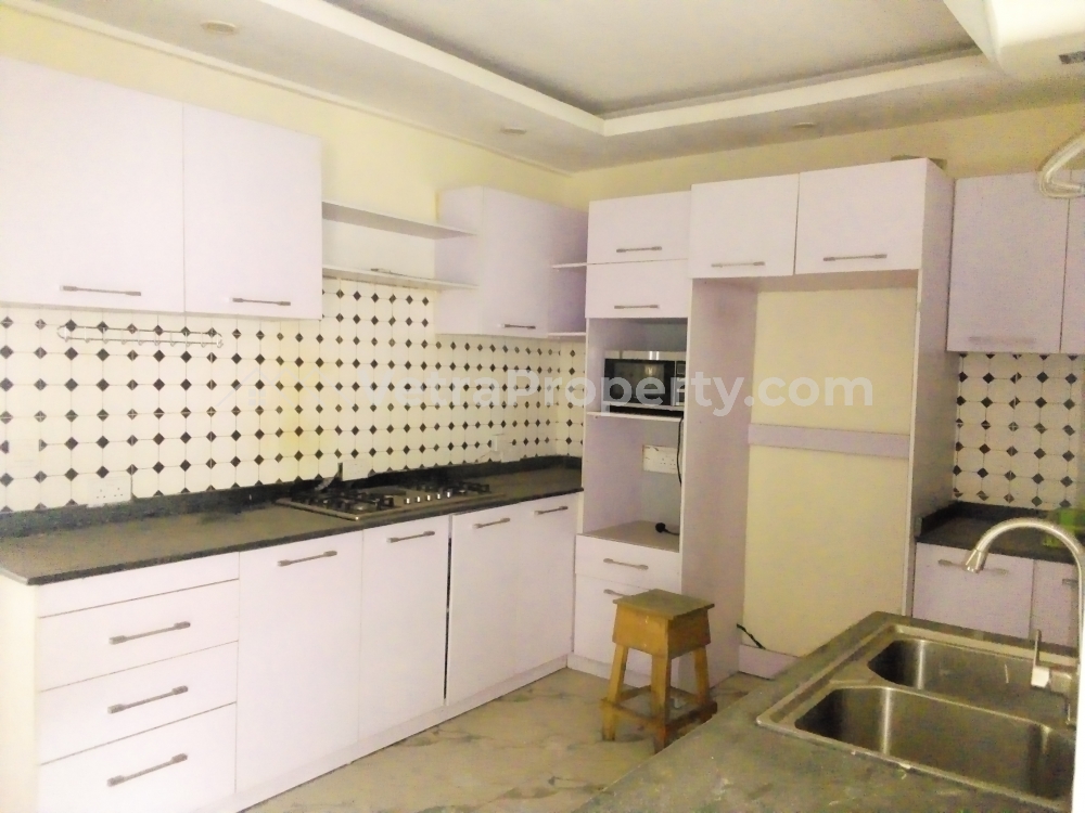  Excutive 3bedroom flat upstairs all_room ensuite with P .o.p , gym & swimming pool ample car park plus uniform security guard @ olaleye estate ipori surulere Lagos  House for Rent Surulere Lagos Vetra  Property