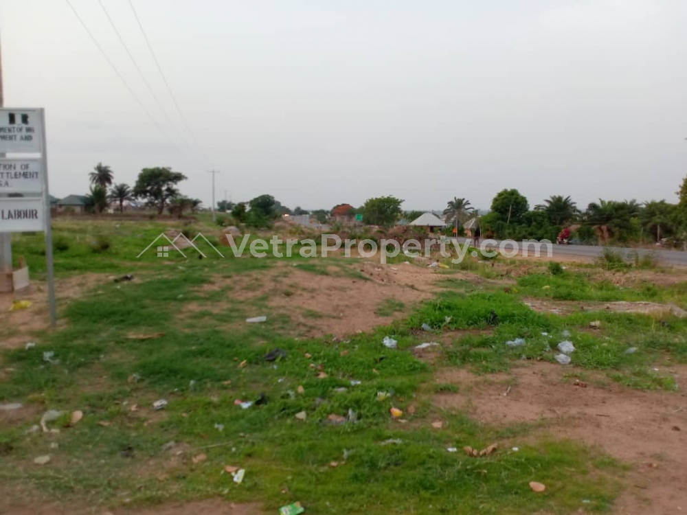  Standard plot in Lufuwape on Lagos-Ibadan Express  Land for Sale Obafemi Owode Ogun Vetra  Property