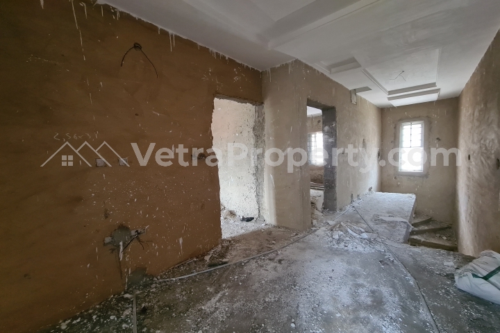 Image 1 Title