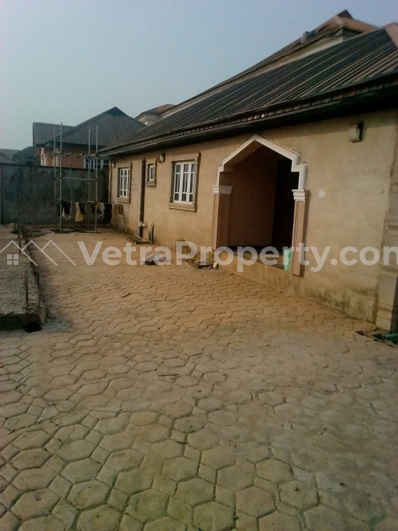 Image 1 Title