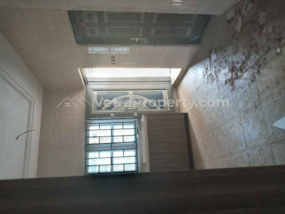 Image 1 Title
