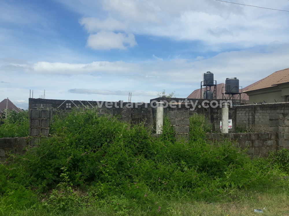  2bedroom with 1bedroom flat and two units of Self contained  5 bedroom House for Sale Lugbe Abuja Vetra  Property