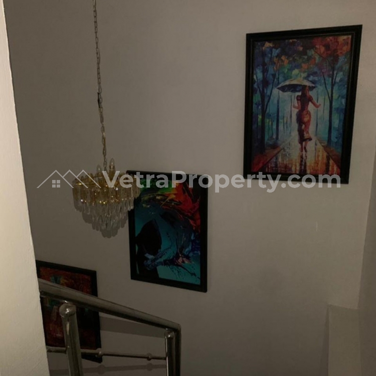Image 1 Title