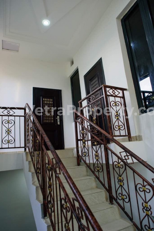 Image 1 Title