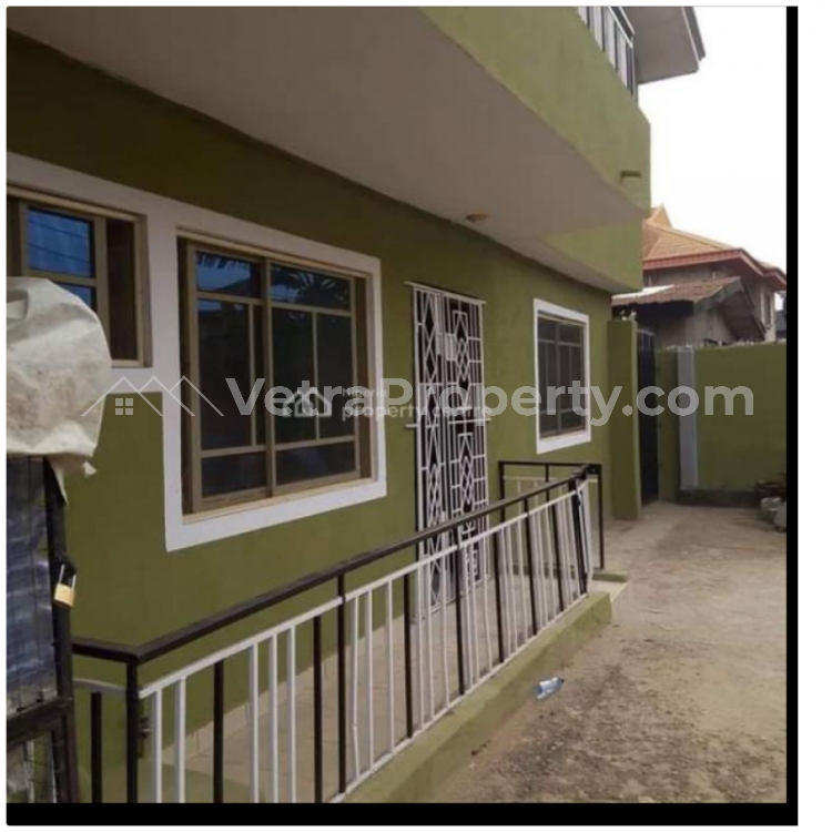  Neatly used 2 bedrooms flat at egbeda Lagos.  2 bedroom Flat for Rent Alimosho Lagos Vetra  Property