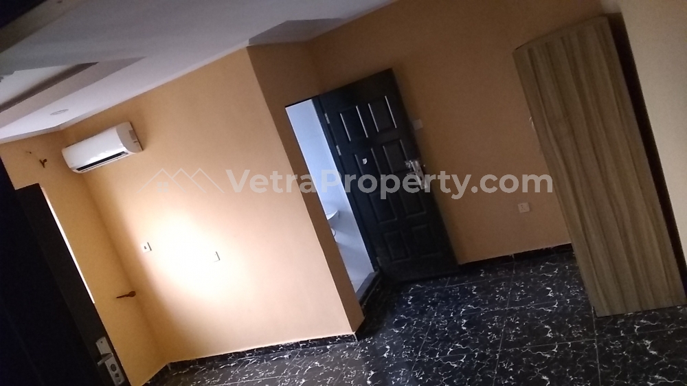  Exquisite, Spacious and Spot-on Serviced Room Self Contain at YABA.  Flat for Rent Yaba Lagos Vetra  Property