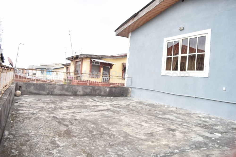 Image 1 Title