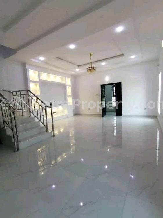 Image 1 Title