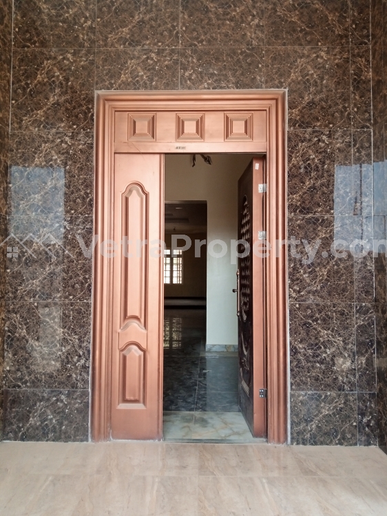 Image 1 Title