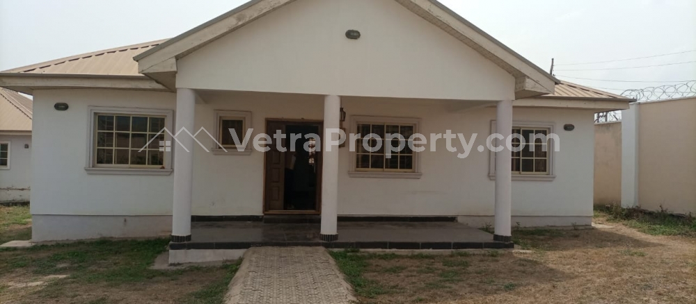  Relatively new 3 bedroom modern bungalow with 4 toilets,  3 bedroom House for Sale Ibadan Oyo Vetra  Property