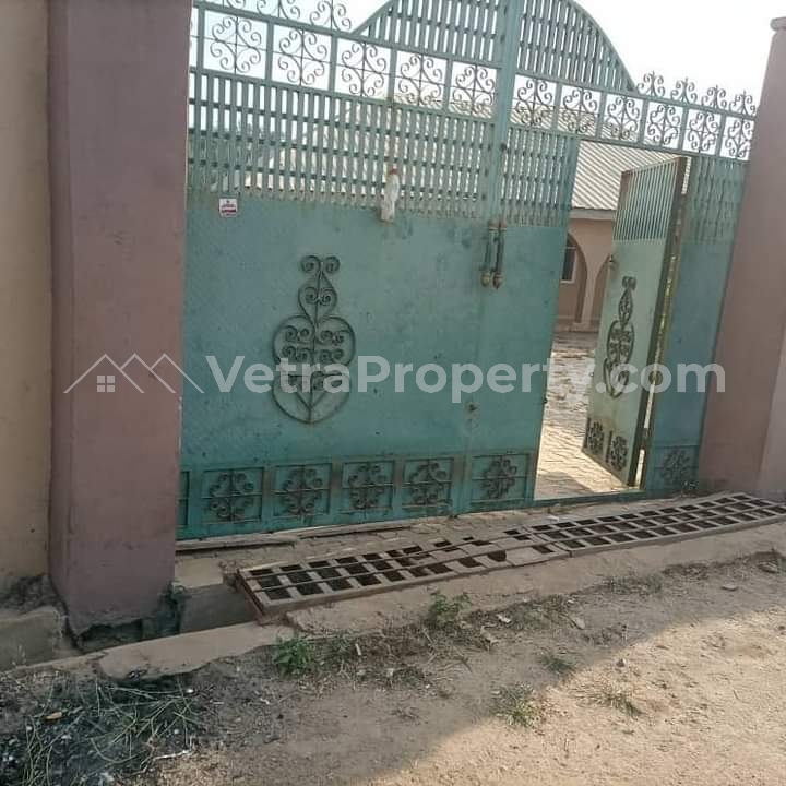  Newly built 4 and 2 bedroom bungalow with all modern facilities  4 bedroom House for Sale Ibadan Oyo Vetra  Property