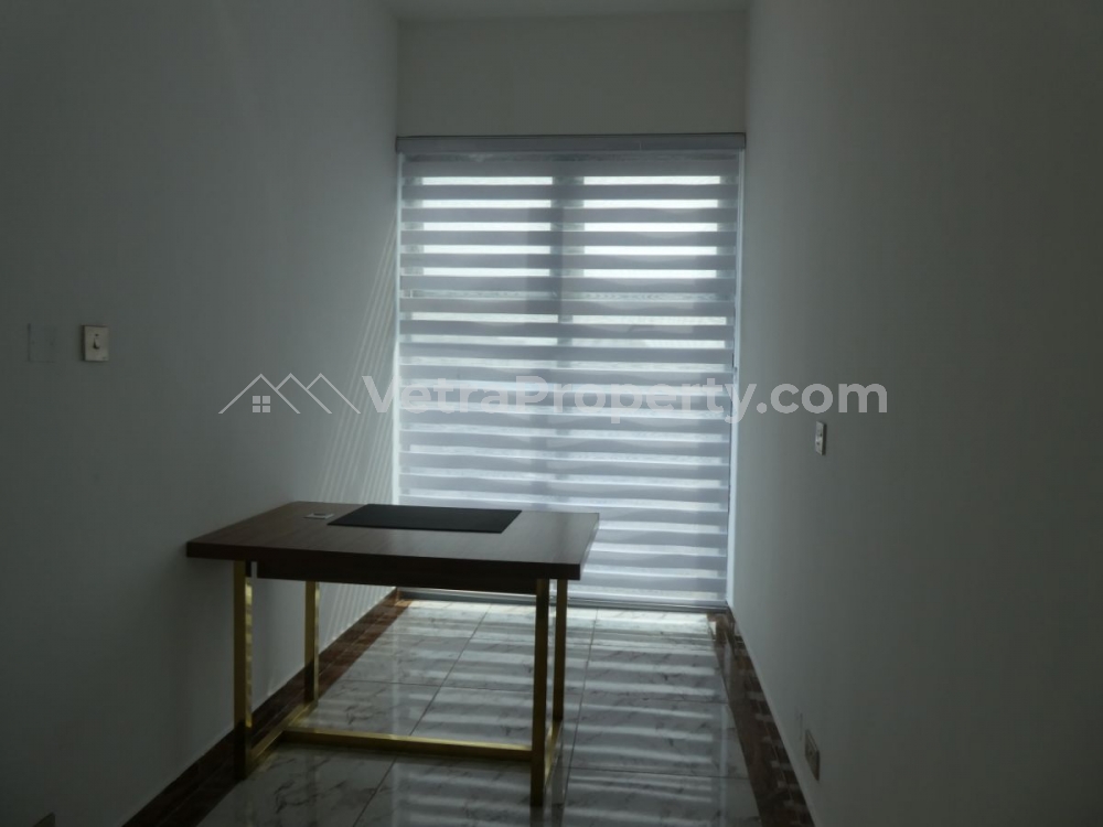 Image 1 Title