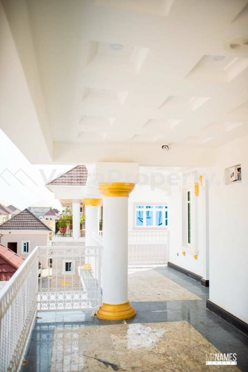 Image 1 Title