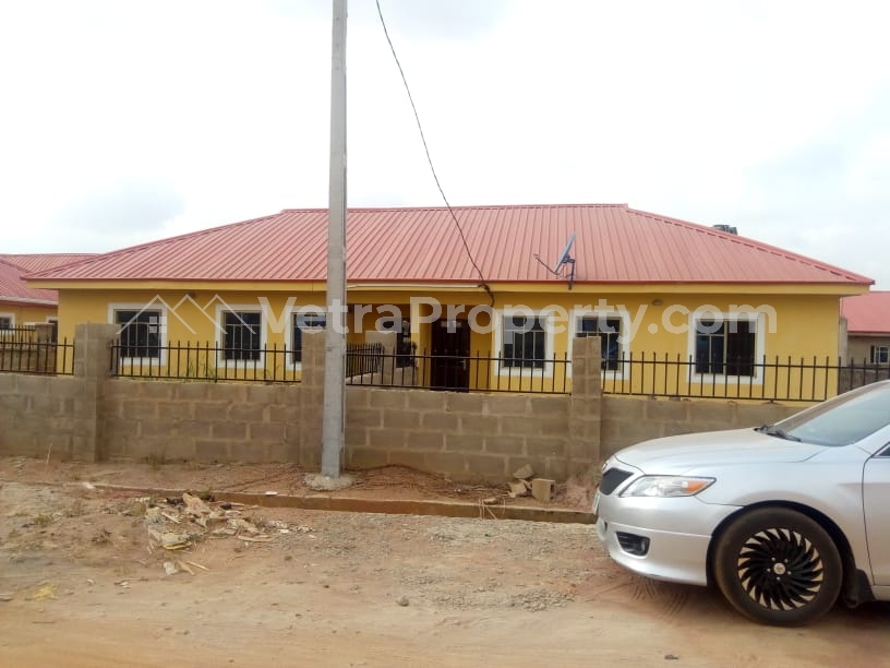  2 unit of semidetached 2 Bedroom flat  2 bedroom House for Sale Akure Ondo Vetra  Property
