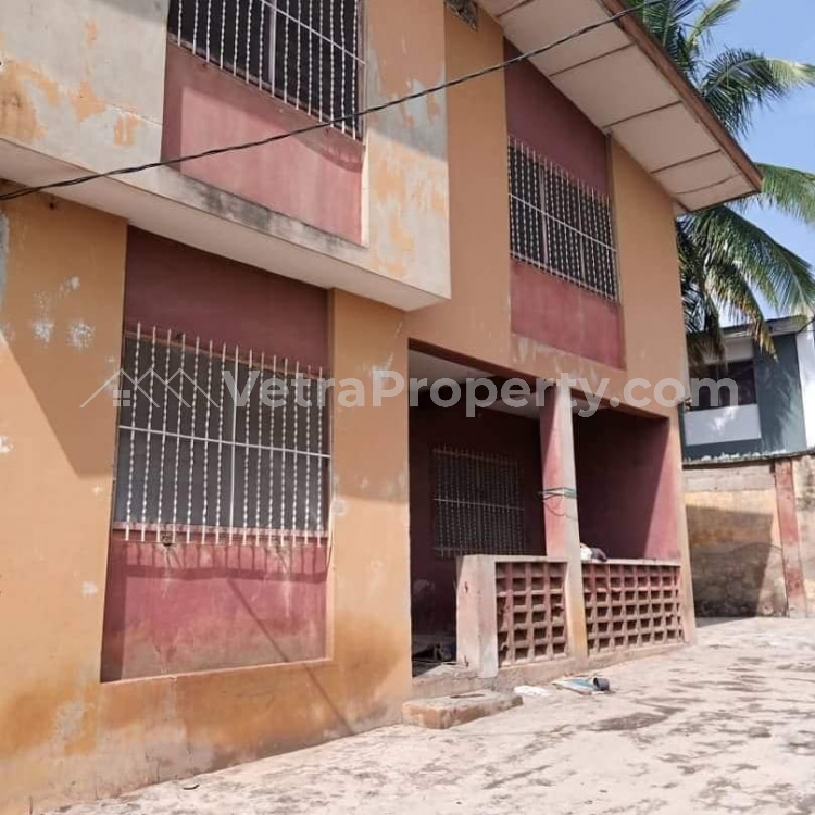  4 flat of 3 bedroom each at felele rab challengr ibadan yemi diya  House for Sale Ibadan Oyo Vetra  Property