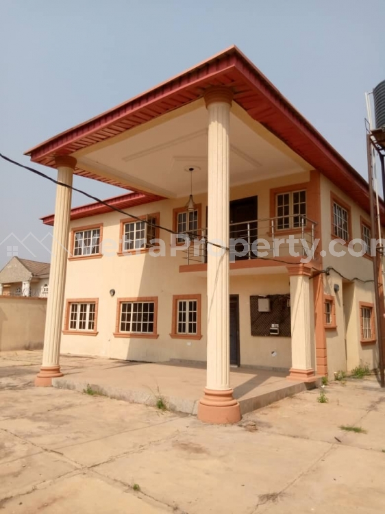  A newly built 5Bedroom flat, 2Bedroom guest charlet with 3Bedrooms BQ well furnished at elephant bus stop Oluyole Estate Extension ibadan sunbo  House for Sale Ibadan Oyo Vetra  Property
