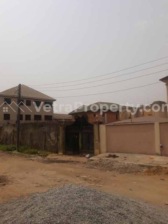  Land with demolish able structure with an interlocked compound  Land for Sale  Lagos Vetra  Property