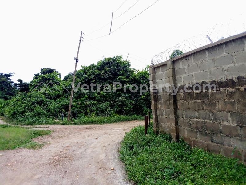  PLOTS OF LAND OWNED SINCE THE EIGHTIES, WITH C OF O, IN AKOBO, IBADAN, OYO STATE, NIGERIA  Land for Sale Ibadan Oyo Vetra  Property