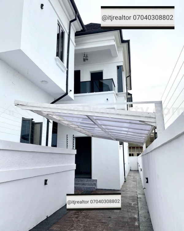  Water front 4bedroom semi detached. Full video tour available  4 bedroom House for Sale Lekki Lagos Vetra  Property