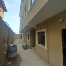 Image 1 Title