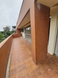 Image 1 Title