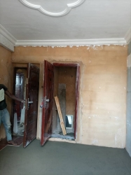 Image 1 Title