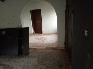 Image 1 Title