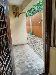 Image 1 Title