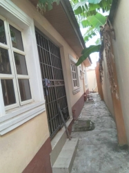Image 1 Title